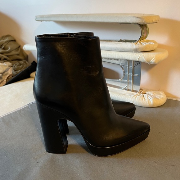 Mimosa heeled boots - Picture 2 of 5